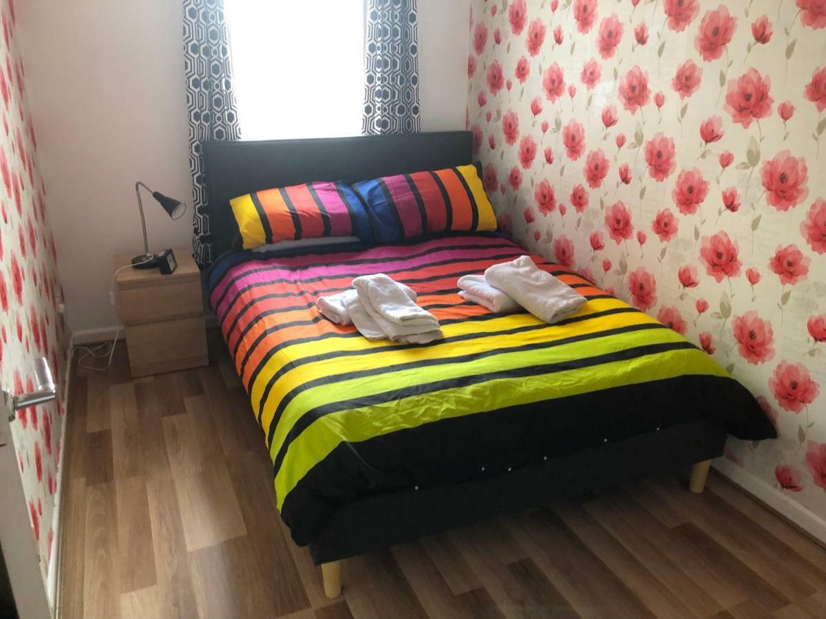 Claire'S Airbnb 2 Belfast Exterior photo