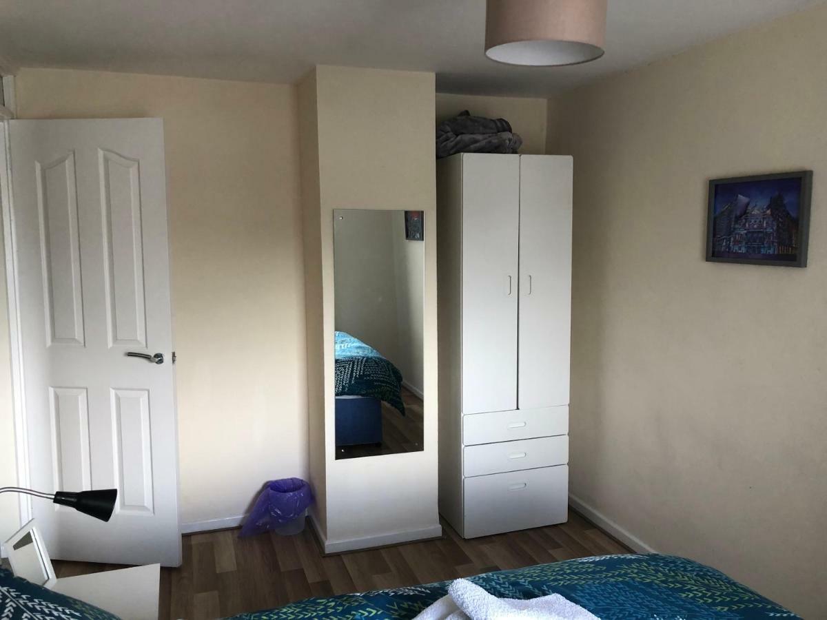 Claire'S Airbnb 2 Belfast Exterior photo